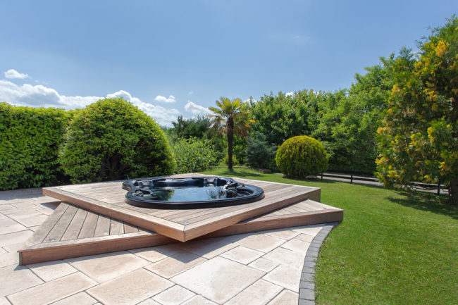 7-seater spa Amore Bay