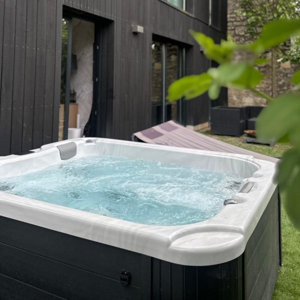 Spa 2-3 places Lessy Viskan Spa 2-3 places Lessy Viskan