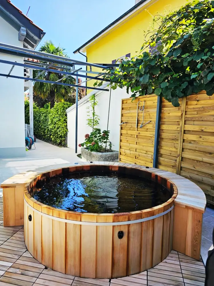 Spa Bois red Cedar Genève Suisse